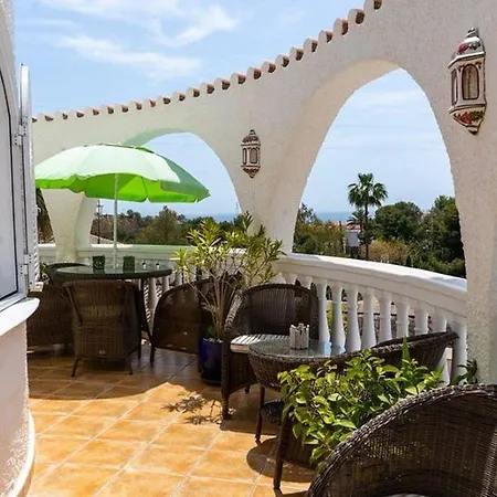 Villa Am Meer,Grosser Pool,4 Sz,Naehe Strand Undcity * Fuengirola