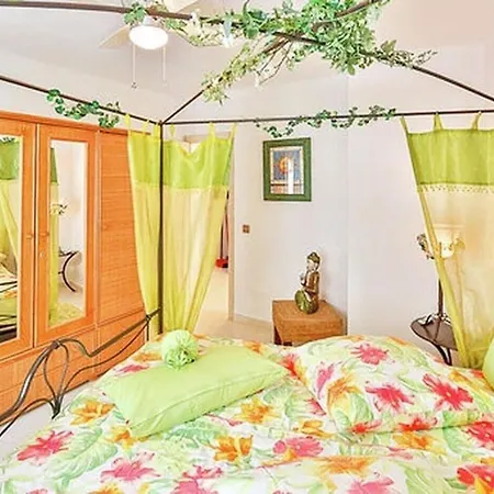 Villa Am Meer,Grosser Pool,4 Sz,Naehe Strand Undcity Holiday home *