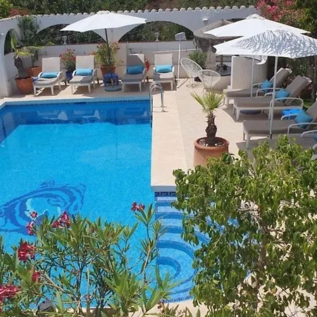 Holiday home Villa Am Meer,Grosser Pool,4 Sz,Naehe Strand Undcity