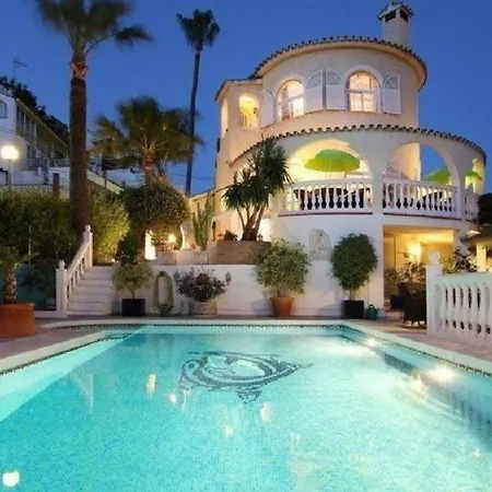 Holiday home Villa Am Meer,Grosser Pool,4 Sz,Naehe Strand Undcity