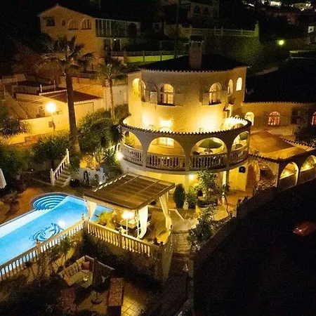 Am Meer,grosser Pool,4 Sz,naehe Undcity Holiday home